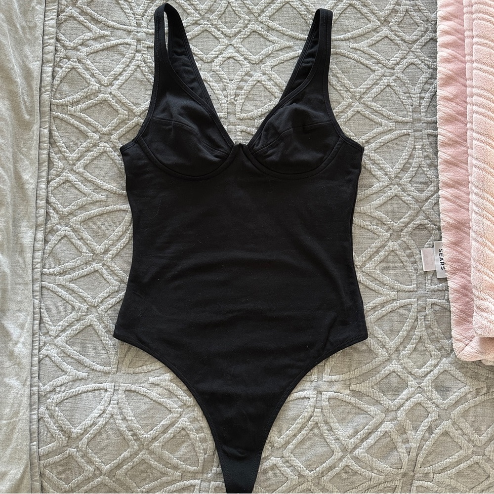 Aritzia x Babaton “bustier” style bodysuit